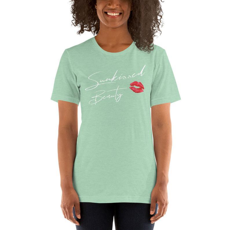 Sunkissed Beauty Women's T-shirt (Heather Prism Mint)